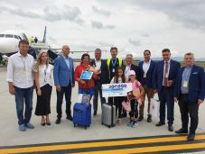 Megérkezett a 200 ezredik utas a brassói reptérre